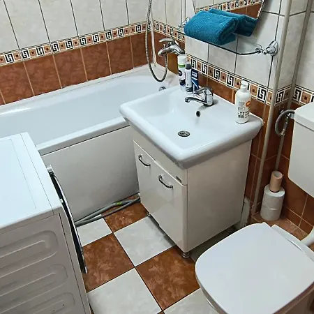 Central 4 Bedrooms 6 Beds In University Square 5 Min To Old Town For 12 Ppl *