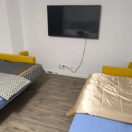 Central 4 Bedrooms 6 Beds In University Square 5 Min To Old Town For 12 Ppl Apartment *