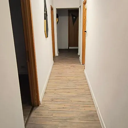 Central 4 Bedrooms 6 Beds In University Square 5 Min To Old Town For 12 Ppl