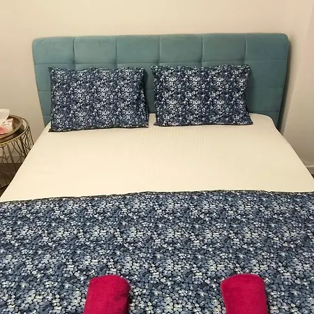 Central 4 Bedrooms 6 Beds In University Square 5 Min To Old Town For 12 Ppl Apartment *
